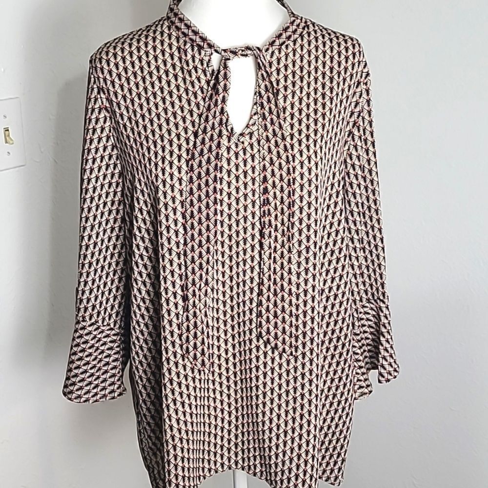 Les Ami Blouse, Bell Sleeves, V-neck w/Tie, Brown, Pink, White Print, Size Large